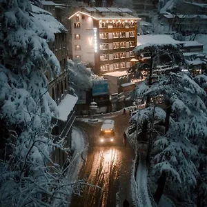 Hotel The Mall Road Victory, Shimla